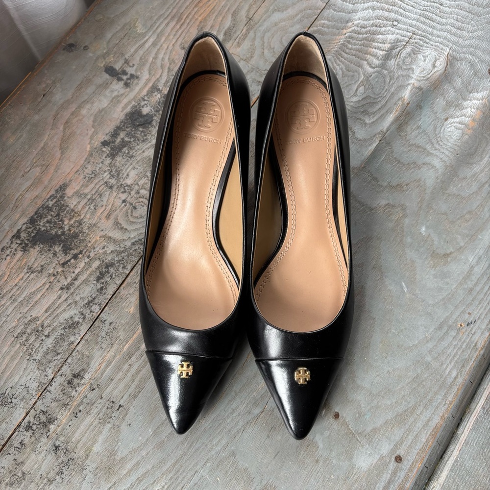 Tory Burch Fairford Black Leather Pumps | size 7.5